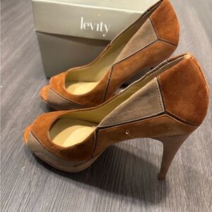 Levity Women's Suede Brown and Tan Heels